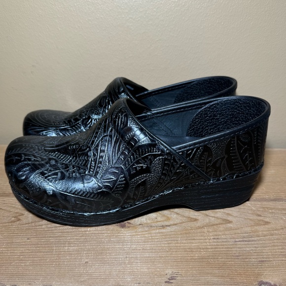 Dansko Professional Clog Pro Black Tooled Leather 41 - Picture 3 of 8